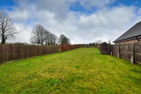4 Lower Lanes Meadow - Garden.jpg