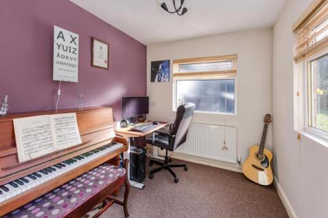 48 Millfields Way-workroom FEB25.jpg
