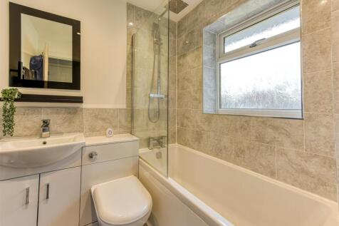 41 Millfields Way-Bathroom.jpg