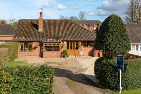 6 Bridgnorth Road-Front.jpg