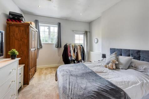 1 Seven Stars-bedroom2.jpg