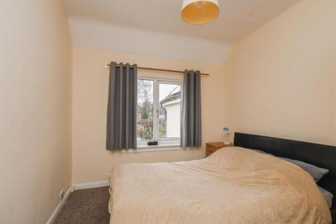 36 Park Avenue - Bedroom 1.jpg