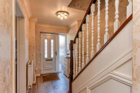 35 Hellier Drive-Hall.jpg
