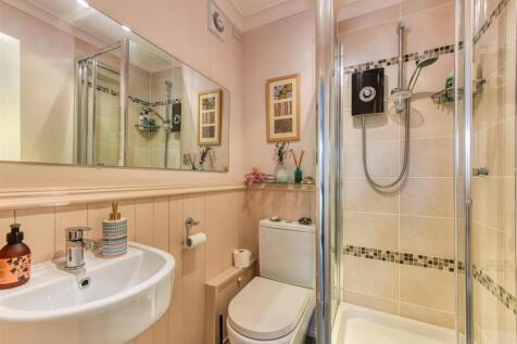 10 Chestnut Drive-Shower Room (2).jpg