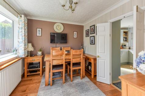 4 The Grange-Dining Room.jpg