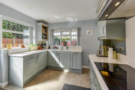 4 The Grange-Kitchen (3).jpg