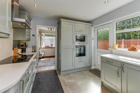 4 The Grange-Kitchen.jpg