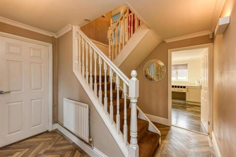 149 Mount Road-Hall.jpg