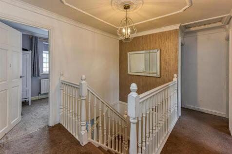 149 Mount Road-Landing.jpg
