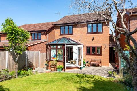 35 Penleigh Gardens-rear2 MAY25.jpg