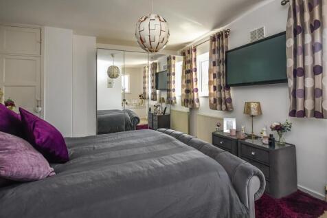 56 Meadow Lane-Bedroom 1.jpg