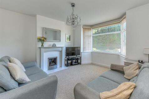4 Regent Road-Living Room.jpg