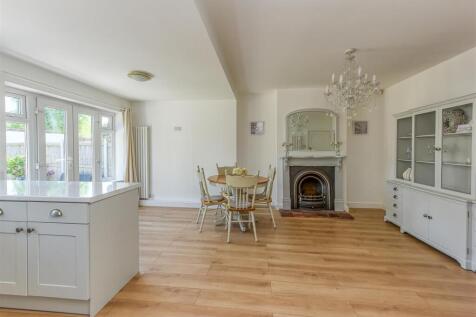 4 Regent Road-Kitchen.jpg