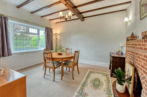 4 Springhill Park-Dining Room.jpg