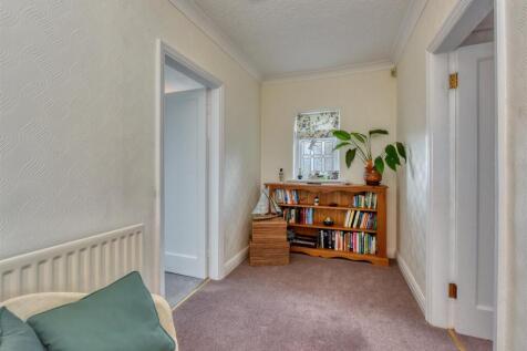 4 Springhill Park-Sitting Room.jpg