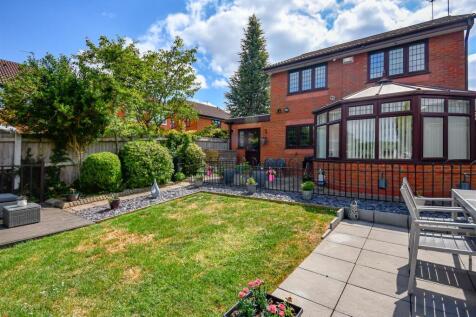 19 Penleigh Gardens-External.jpg
