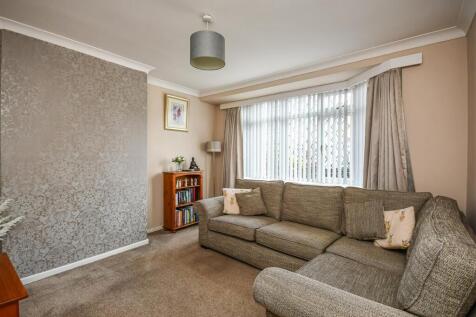 44 Sandringham Road-Living Room.jpg