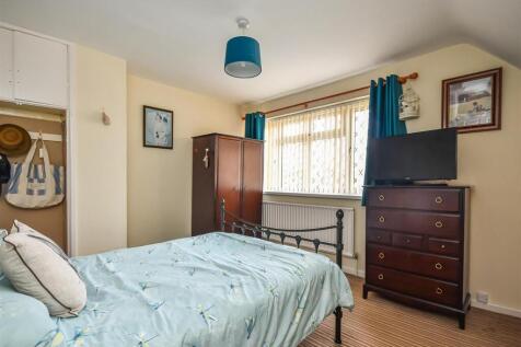 44 Sandringham Road-Bedroom 1.jpg