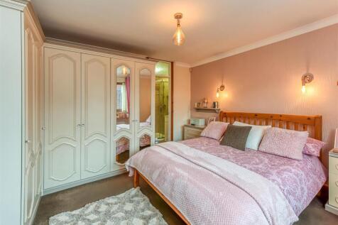 67 Foley Grove-Bedroom 1.jpg