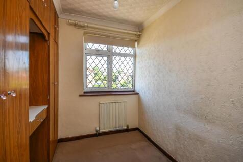 12 Calvin Close-Bedroom 3.jpg