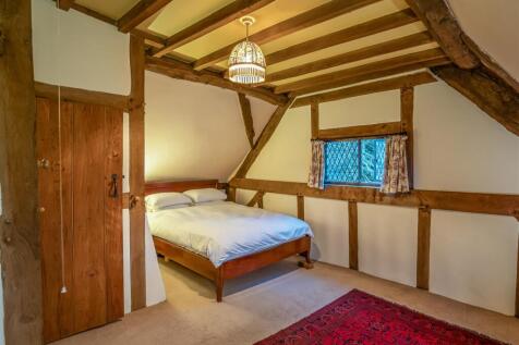 Walnut tree Cottage-Bedroom 1 (2).jpg