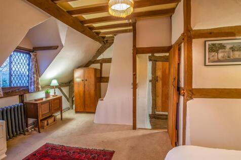 Walnut tree Cottage-Bedroom 1.jpg