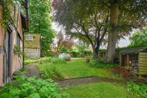 Walnut Tree Cottage-External.jpg