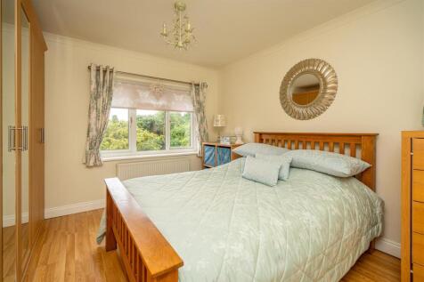 9 Sutherland Drive - Bedroom 1.jpg