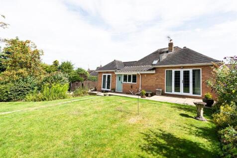 8 Crockington Close-Garden 6.jpg