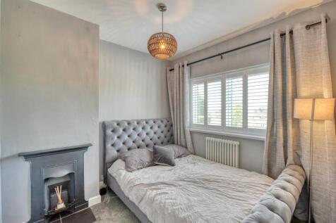 77 The Straits-Bedroom 1.jpg