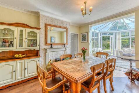 135 Sedgley Road-Dining Room.jpg