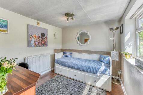 135 Sedgley Road-Office.jpg