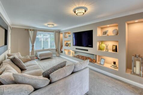 9 Virginia Drive-Living Room (2).jpg
