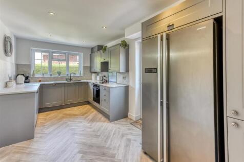 9 Prosper Meadow-Kitchen.jpg
