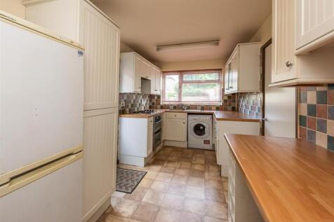 209 Common Road-Kitchen (2).jpg