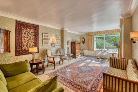 67 Sandringham Road-Living Room (2).jpg