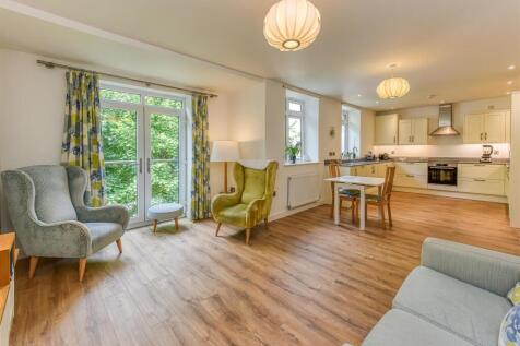 8 Thorsten House-Living Room.jpg