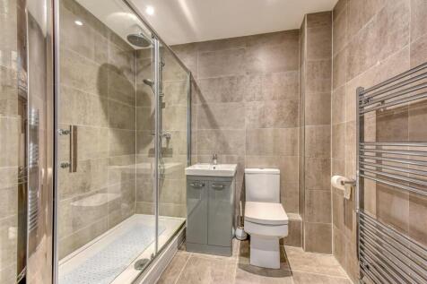 8 Thorsten House-Shower Room.jpg