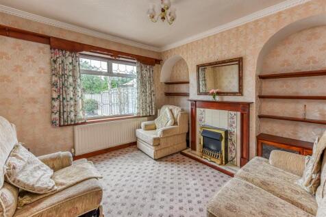 77 Wombourne Park-Sitting Room.jpg