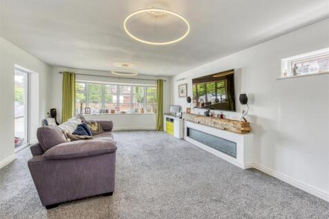 Stonegarth-Living Room.jpg
