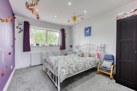 Stonegarth-Bedroom 3.jpg