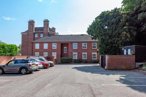 8 Mansion Court-External (2).jpg