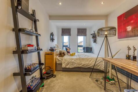 8 Banbery Drive-Bedroom 2.jpg