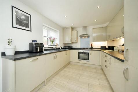 Kitchen6.jpg
