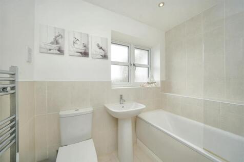 Bathroom2.jpg
