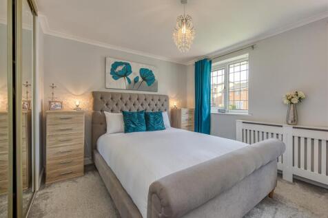 50 Cowley Drive-Bedroom 1.jpg