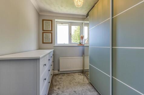 50 Cowley Drive-Bedroom 3.jpg