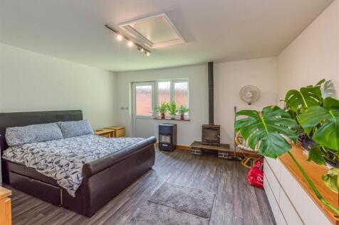 14 Ackleton Gardens-Annex.jpg