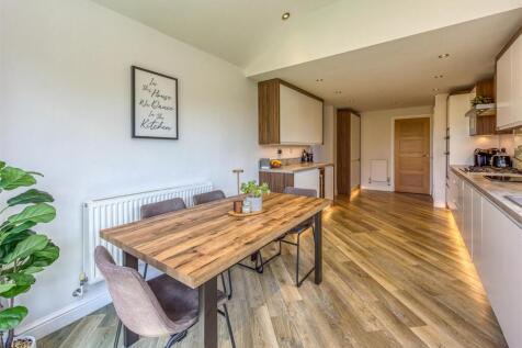 49 Penleigh Gardens-Kitchen DIning Room.jpg