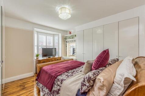 21 Zoar Street-Bedroom 1 (2).jpg